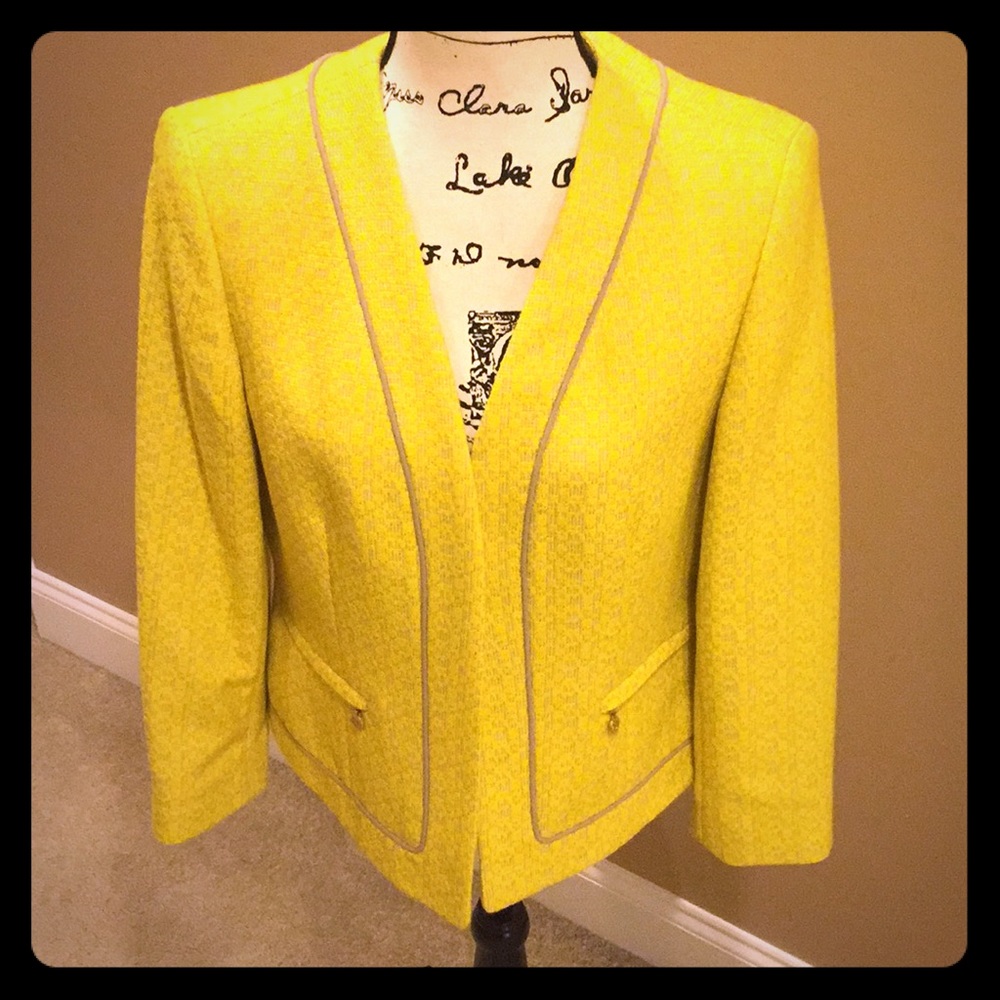 Never worn Anne Klein suit jacket
